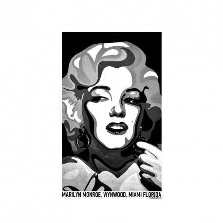 Marilyn Monroe Black your posters at Wallstars Online. today!